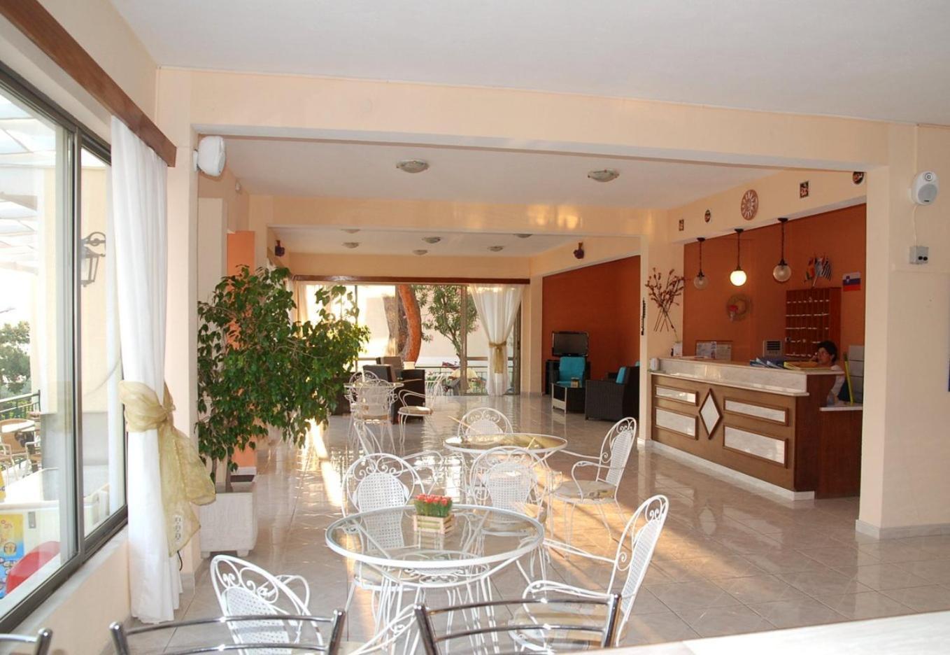 Anthemis Hotel Apartments Agia Paraskevi  Exterior photo